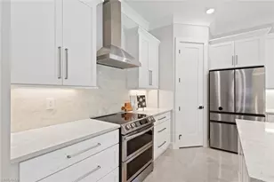 240 Allamanda Wy, Naples, FL 34114 - Photo 5