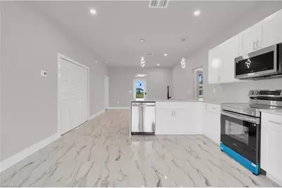 816 Palomino St E, Lehigh Acres, FL 33974 - Photo 23