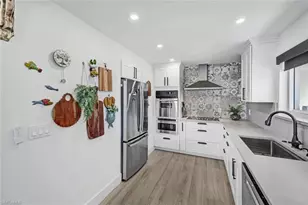 2500 Gulf Shore Blvd N, Naples, FL 34103 - Photo 5