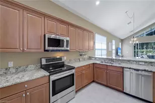 28130 L Burton Fletcher Ct, Bonita Springs, FL 34135 - Photo 11