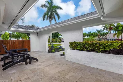 167 Torrey Pines Pt, Naples, FL 34113 - Photo 5