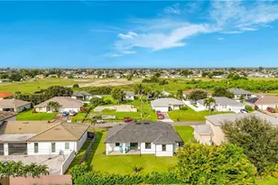 1129 NE 4th Pl, Cape Coral, FL 33909 - Photo 45