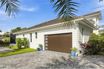 111 1st St, Naples, FL 34113 - Photo 45