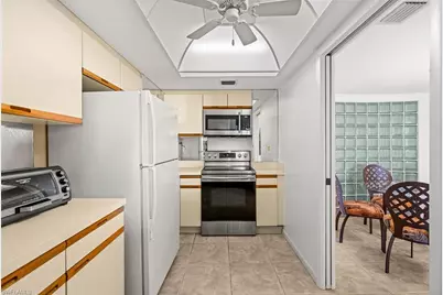 4751 Gulf Shore Blvd N #1602, Naples, FL 34103 - Photo 7