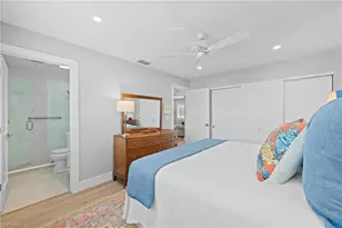 711 Neapolitan Way, Naples, FL 34103 - Photo 15
