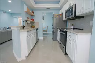 1320 Henley St, Naples, FL 34105 - Photo 9
