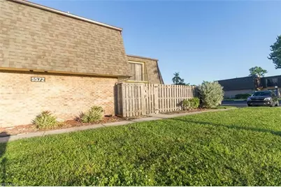 5572 Malt Dr #2, Fort Myers, FL 33907 - Photo 11