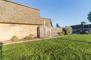 5572 Malt Dr, Fort Myers, FL 33907 - Photo 11