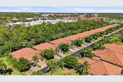 10032 Montevina Dr, Estero, FL 33928 - Photo 5