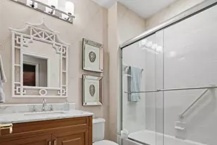 905 Carrick Bend Cir, Naples, FL 34110 - Photo 31