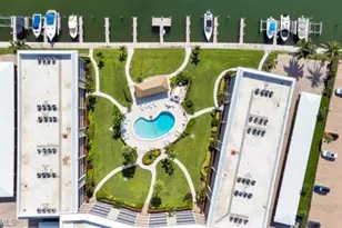 3000 Gulf Shore Blvd N, Naples, FL 34103 - Photo 29
