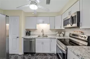 9 Hackney Ln, Naples, FL 34112 - Photo 5