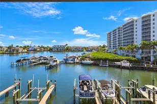 271 Southbay Dr, Naples, FL 34108 - Photo 7