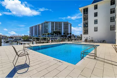 271 Southbay Dr #240, Naples, FL 34108 - Photo 13