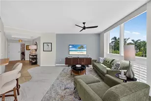 4255 Gulf Shore Blvd N, Naples, FL 34103 - Photo 5