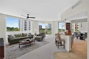 4255 Gulf Shore Blvd N, Naples, FL 34103 - Photo 3