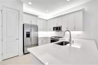12444 Violet Ln, Naples, FL 34120 - Photo 9