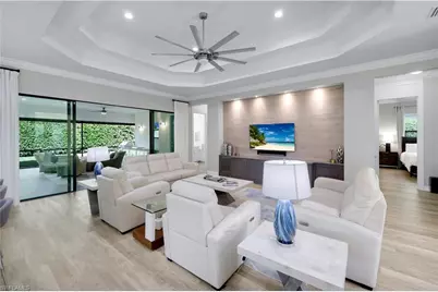 3927 Torrens Ct, Naples, FL 34119 - Photo 3