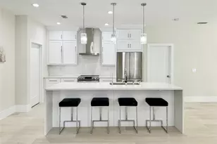 8260 Laurel Lakes Blvd, Naples, FL 34119 - Photo 9