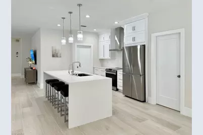 8260 Laurel Lakes Blvd, Naples, FL 34119 - Photo 11