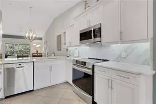 3890 Sawgrass Way, Naples, FL 34112 - Photo 7
