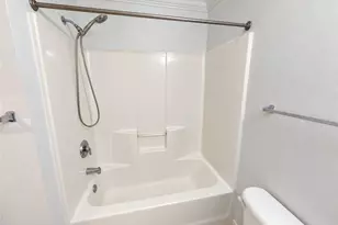 182 Leawood Cir, Naples, FL 34104 - Photo 17