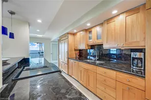 1275 Gulf Shore Blvd N, Naples, FL 34102 - Photo 17