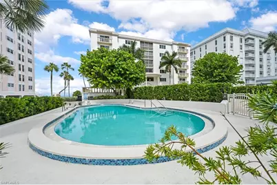 1275 Gulf Shore Blvd N #601, Naples, FL 34102 - Photo 27