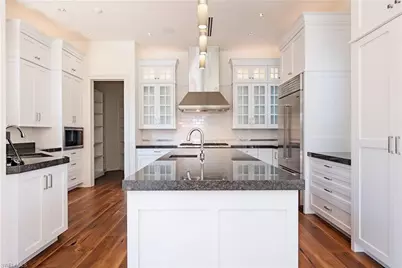 7100 Verde Way, Naples, FL 34108 - Photo 9