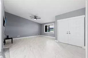 183 Round Key Cir, Naples, FL 34112 - Photo 5