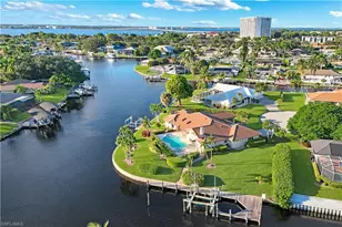 954 Bal Isle Dr, Fort Myers, FL 33919 - Photo 9