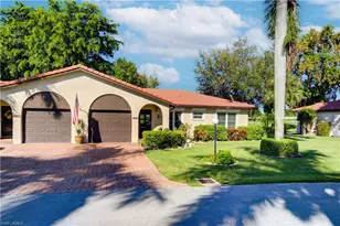 1037 Forest Lakes Dr, Naples, FL 34105 - Photo 27