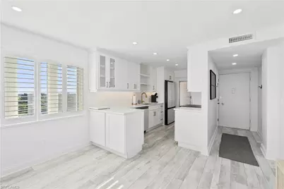 1300 Gulf Shore Blvd N #703, Naples, FL 34102 - Photo 1
