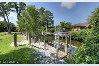 27020 Flamingo Dr, Bonita Springs, FL 34135 - Photo 3