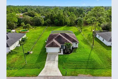 1116 Thompson Ave, Lehigh Acres, FL 33972 - Photo 7