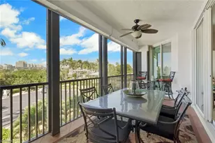 430 Cove Tower Dr, Naples, FL 34110 - Photo 21