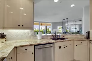 430 Cove Tower Dr, Naples, FL 34110 - Photo 5