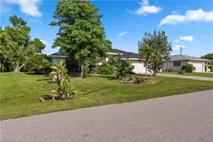 3137 SE 8th Pl, Cape Coral, FL 33904 - Photo 3