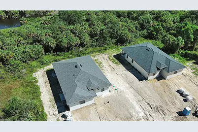 539 Naples Ave S, Lehigh Acres, FL 33974 - Photo 3