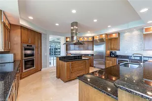 295 Grande Way, Naples, FL 34110 - Photo 7