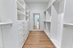 9100 Vanderbilt Dr, Naples, FL 34108 - Photo 29