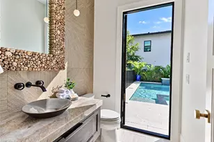 9100 Vanderbilt Dr, Naples, FL 34108 - Photo 19