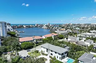 9100 Vanderbilt Dr, Naples, FL 34108 - Photo 45