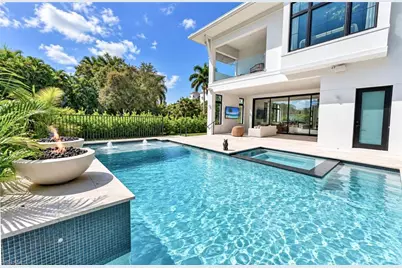 9100 Vanderbilt Dr, Naples, FL 34108 - Photo 7