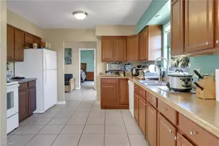4764 Pembrooke Ln, Bonita Springs, FL 34134 - Photo 11