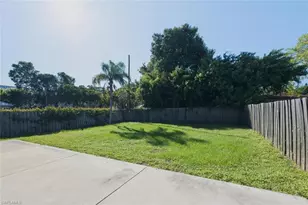 862 99th Ave N, Naples, FL 34108 - Photo 19