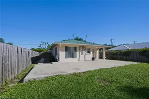 862 99th Ave N, Naples, FL 34108 - Photo 21