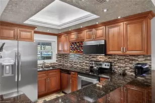 201 Quail Forest Blvd, Naples, FL 34105 - Photo 7