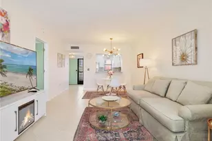 801 River Point Dr, Naples, FL 34102 - Photo 15