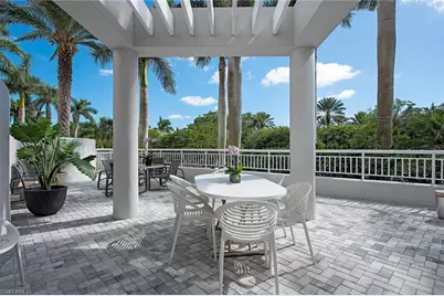 4151 Gulf Shore Blvd N #201, Naples, FL 34103 - Photo 1
